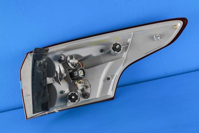Baklykt venstre ytre til Ford Focus 2014-2018 (Type III, Fase 2) (FORD|F1EB-13405-EB|)