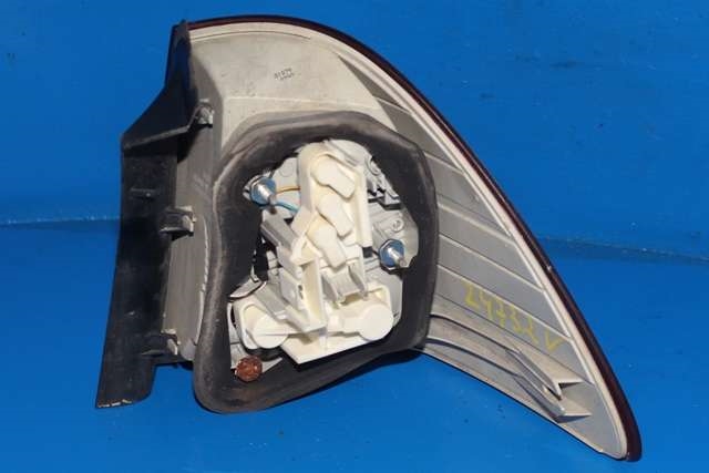 Baklykt venstre ytre til BMW 3-Serie 2005-2011 (E90/E91/E92/E93) (E90/E91/E92/E93) (BMW|4 871 737|)