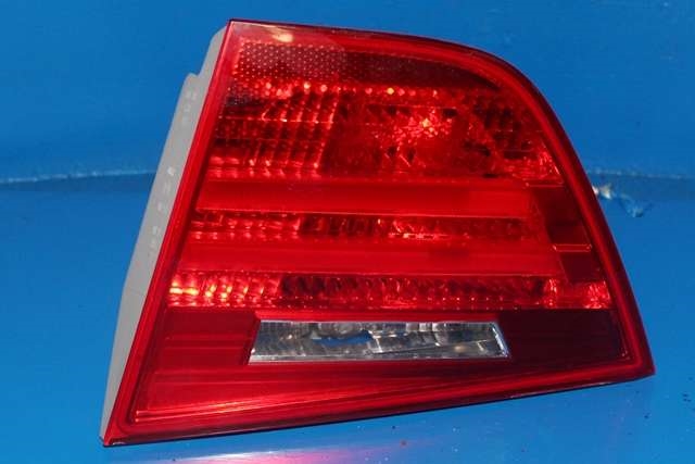 Baklykt høyre indre til BMW 3-Serie, 2005-2011 (E90/E91/E92/E93) (E90/E91/E92/E93) (BMW|4 871 740)