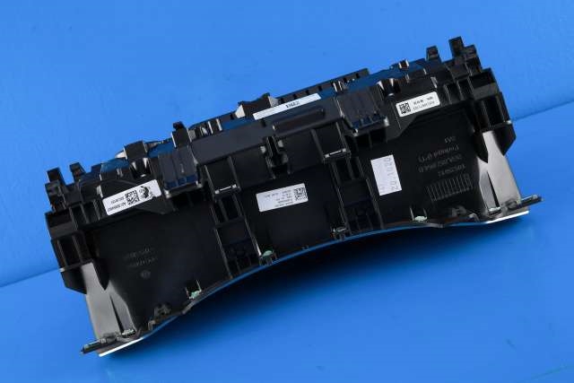 Instrumentpanel til VW T-Roc 2017-->>  (VAG|17A 920 320 A|)