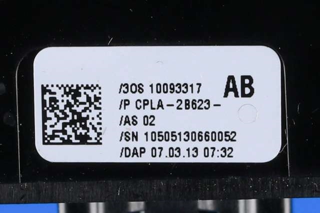 Bryter elektrisk håndbrekk/parkbrems til Land Rover Range Rover 2013-->> (Type IV)  (LAND ROVER|CPLA-2B623-AB|)
