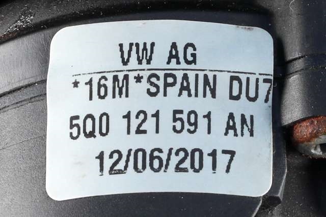 Sirkulasjonspumpe til Audi Q3 2015-2018 (Type I, Fase 2)  (VAG|5G0 965 567|)