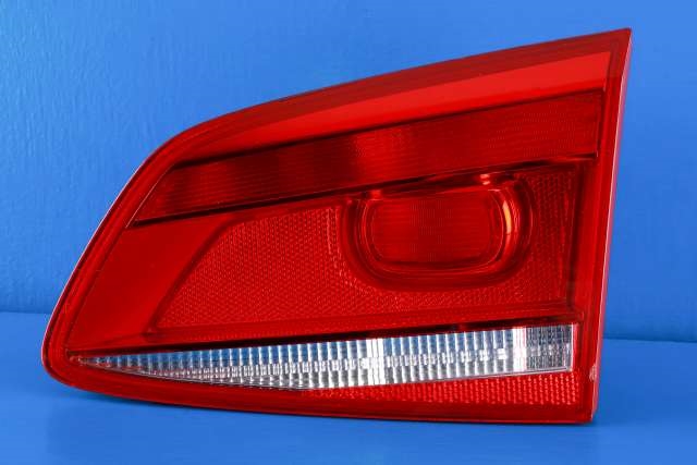 Baklykt høyre indre til VW Passat, 2011-2015 (B7) (B7) (VAG|3AF 945 094 K)