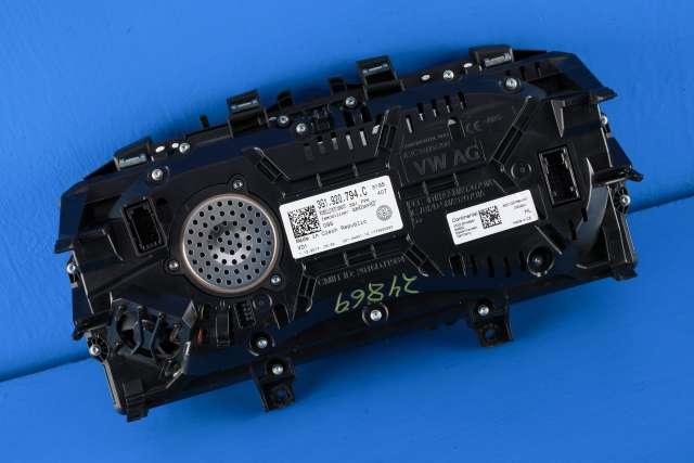 Instrumentpanel til VW Passat 2015-2019 (Fase 1) (B8) (B8) (VAG|3G1 920 794 C|)