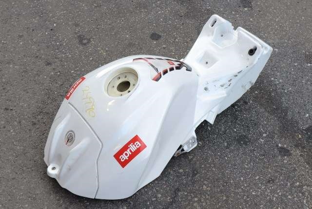 MC, Bensintank til MC Aprilia RSV4 2009-2015  