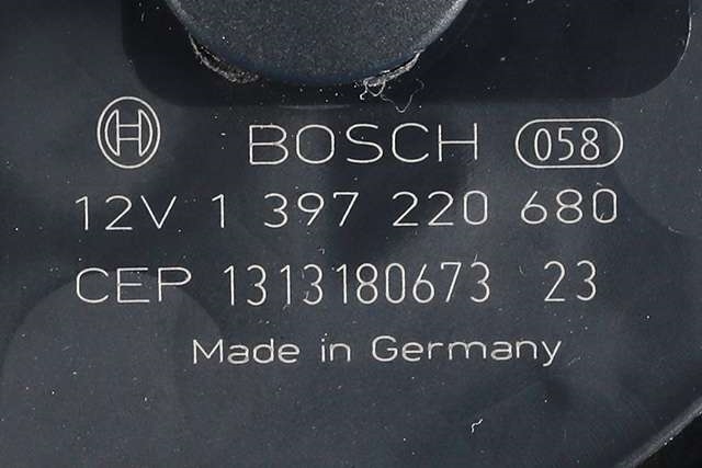 Viskermotor frontrute komplett m/overføring til Audi Q5 2012-2017 (Type I, Fase 2) (VAG|8R1 955 023 D|8R1 955 119 A|)