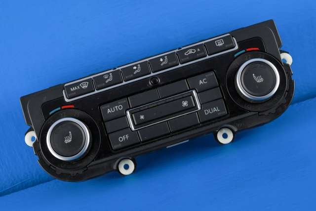 Varmeapparat betjening til VW Touran, 2010-2015 (Type I, Fase 3)  (HELLA|5HB 009 746-61)