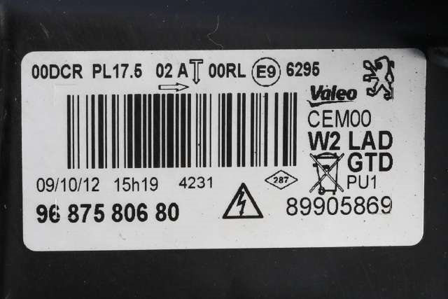 Frontlykt venstre xenon til Peugeot 508 2011-2014 (Type I, Fase 1)  (PEUGEOT|96 875806 80|)