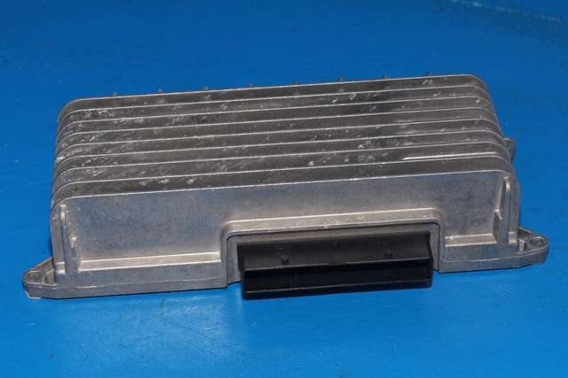 Bilstereo forsterker til Audi A4, 2007-2014 (Type IV) (B8) (B8) (VAG|8T0 035 223 J)