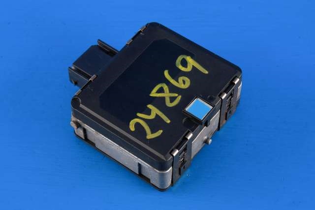 Sensor radar til VW Passat 2015-2019 (Fase 1) (B8) (B8) (BOSCH|0 203 300 968|3Q0 907 561 D|)