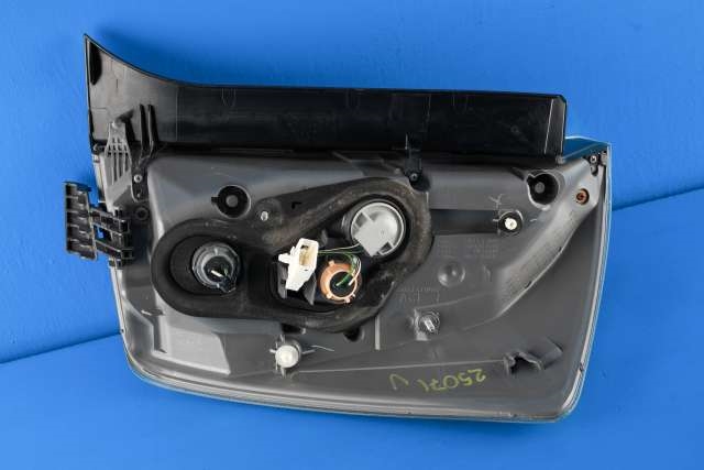 Baklykt venstre til Toyota Prius 2009-2016 (Type III) (COMBI) (COMBI) 