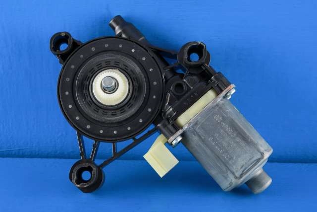 Ruteheis, kun motor, venstre foran til VW Golf VII 2012-2017 (Fase 1)  (VAG|5Q0 959 801 B|)