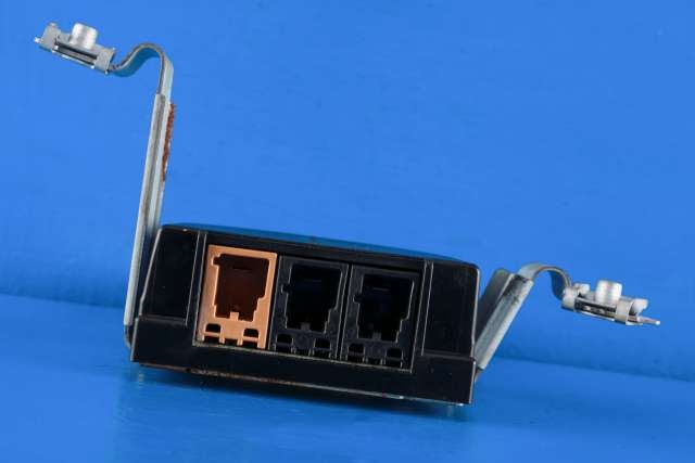 Antenne forsterker til Audi A3 2009-2012 (Type II, Fase 2)  (BLAUPUNKT|7 617 310 104|8P4 035 225|)