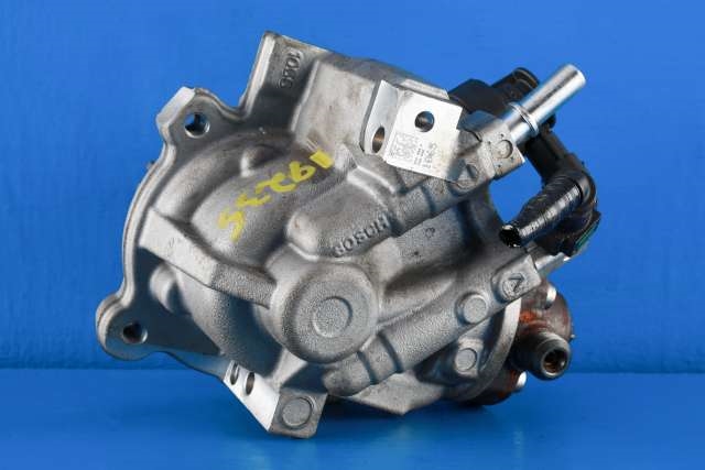 Dieselpumpe til Ford Transit Courier 2014-2018 (Type I, Fase 1) (BOSCH|0 445 010 592|98 113472 80|)