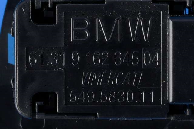 Bryter baklukeåpner til BMW 5-Serie 2010-2017 (F10/F11) (F10/F11) (BMW|61.31-9 162 645|)