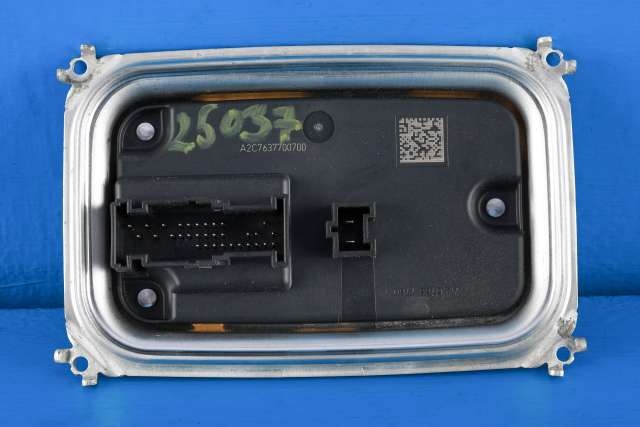 Styreenhet LED til Mercedes E-Klasse, 2016-2023 (W213) (W213) (MERCEDES|A 213 900 32 33)