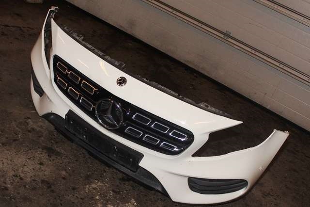 Støtfanger foran til Mercedes GLA 2014-2020 (X156) (X156) 
