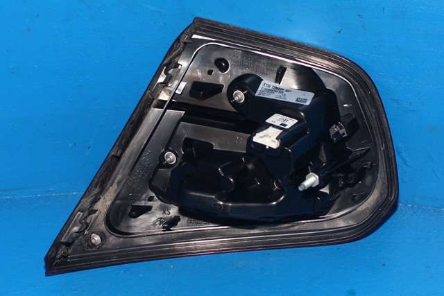 Baklykt venstre indre til Mercedes GLA 2014-2020 (X156) (X156) (MERCEDES|A 156 906 87 00|)