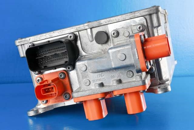 Batterilader (OBC - On Board Charger) til VW Passat 2015-2019 (Fase 1) (B8) (B8) (VAG|5QE 915 682 AF|)