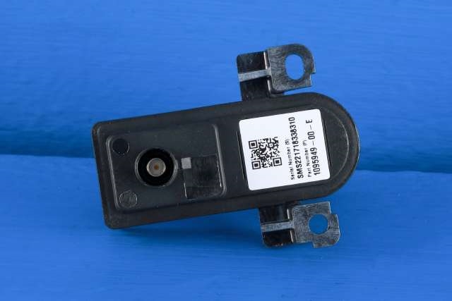 Parkeringskamera bak til Tesla Model Y 2021-2024 (Type I) (TESLA|1095949-00-E|)