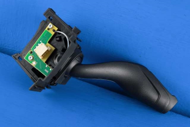 Bryter blink til Ford Transit Connect 2018-->> Type II, Fase 2 (FORD|CV6T-13335-AE|)