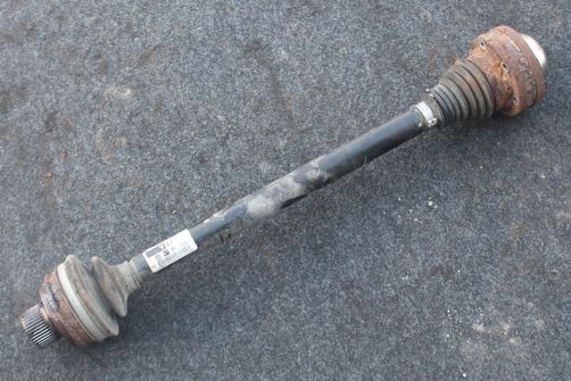 Drivaksel venstre bak, diesel/manuell til Audi A4 2007-2014 (Type IV) (B8) (B8) (VAG|8K0 501 203 J|)