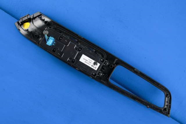 Bryter ruteheis førerdørspanel til Volvo V60 2010-2013 (Type I, Fase 1)  (VOLVO|31334348|)