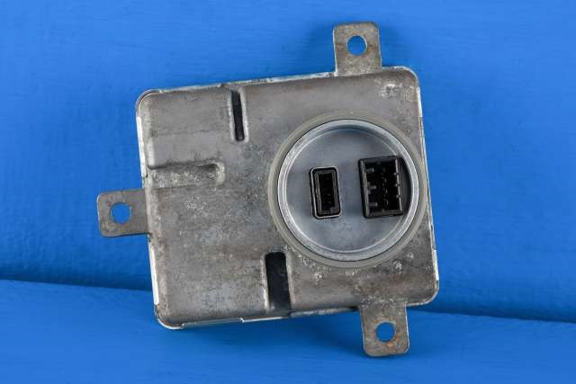 Styreenhet xenon/ballast til Audi A4 2007-2014 (Type IV) (B8) (B8) (VAG|8K0 941 597|)