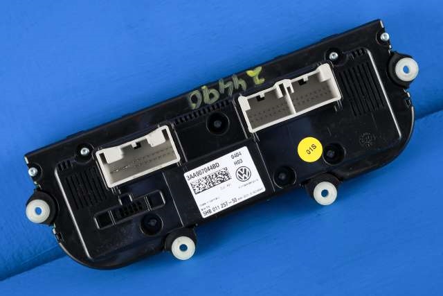 Varmeapparat betjening til VW Touran 2010-2015 (Type I, Fase 3) (HELLA|5HB 011 257-53|3AA 907 044 BD|)