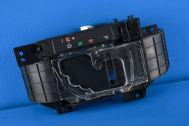 Dashbord diverse til Toyota RAV4, 2013-2015 (Type IV, Fase 1)  