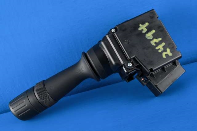 Bryter visker til Toyota RAV4 2013-2015 (Type IV, Fase 1) (TOYOTA|12A90-17F865|)
