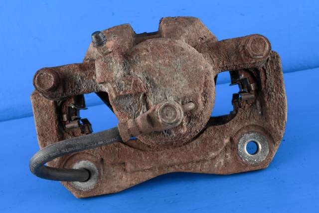 Bremsecaliper høyre foran til Toyota Prius +7 2012-2020 (Type III) (stasjonsvogn) (stasjonsvogn) 