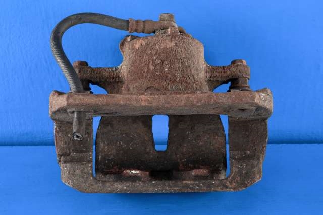Bremsecaliper høyre foran til Toyota Prius +7 2012-2020 (Type III) (stasjonsvogn) (stasjonsvogn) 