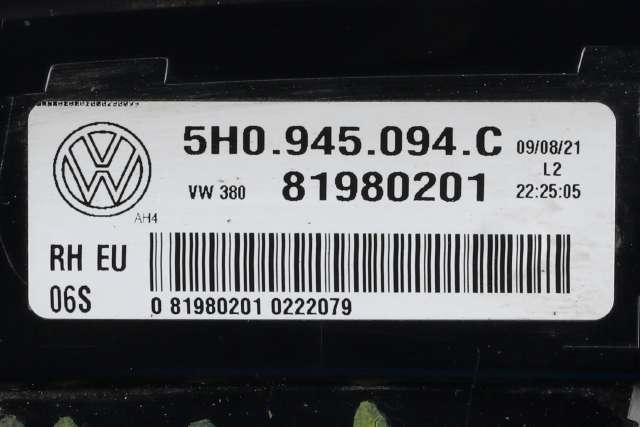 Baklykt høyre indre til VW Golf VIII 2020-->> (VAG|5H0 945 094 C|)