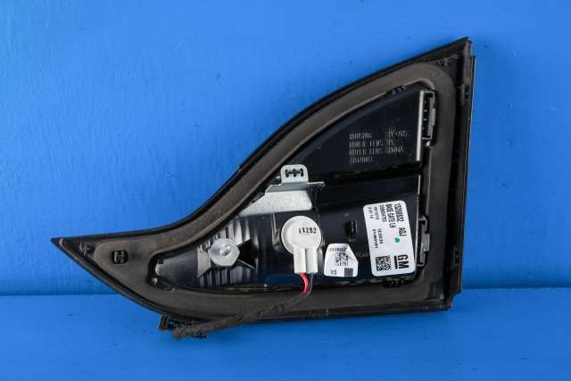 Baklykt venstre indre til Opel Zafira Tourer 2012-2018 (GM|13 288 832|)