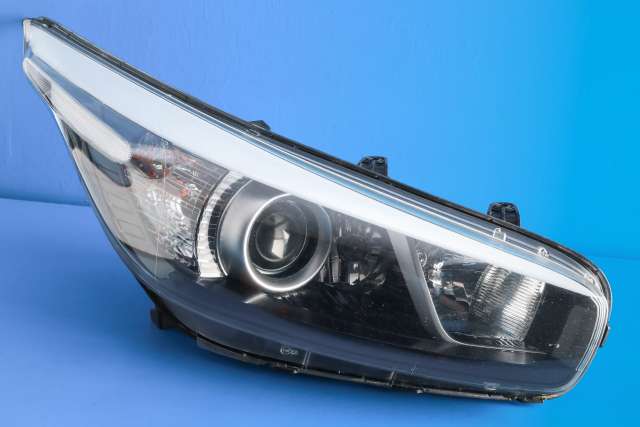 Frontlykt høyre halogen til Kia Cee