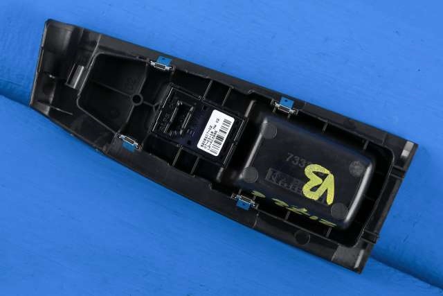 Bryter ruteheis til BMW 2-Serie, Active/Gran Tourer 2014-->> (F45/F46) (F45/F46) (BMW|9 208 107|)
