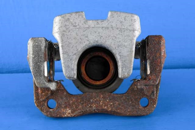 Bremsecaliper venstre bak til Toyota RAV4 2016-2019 (Type IV, Fase 2)  (ADVICS|)