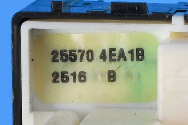 Bryter speil til Nissan Qashqai 2014-2021 (Type II)  (NISSAN|25570-4EA1B|)