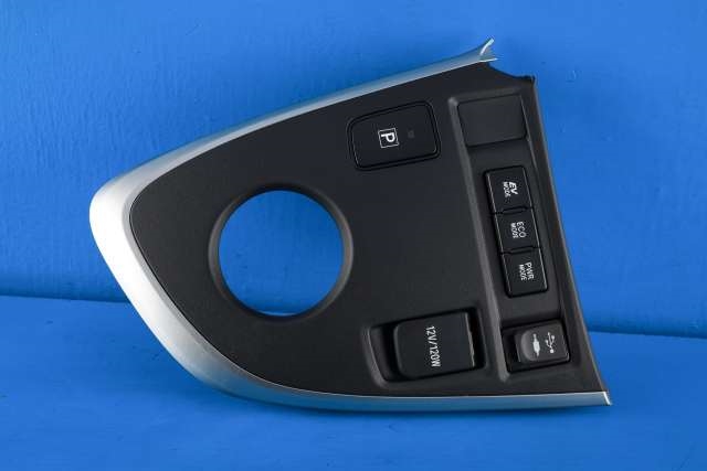 Dashbord diverse til Toyota Auris, 2013-2015 (Type II, Fase 1)  