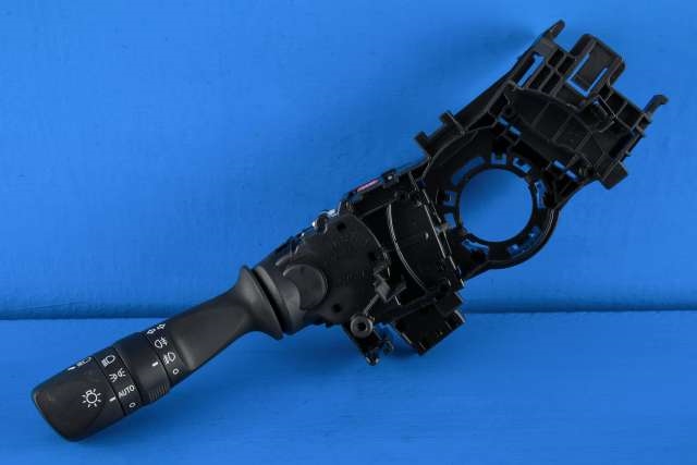 Bryter blink til Toyota Auris, 2013-2015 (Type II, Fase 1)  (TOYOTA|02720-17F852)