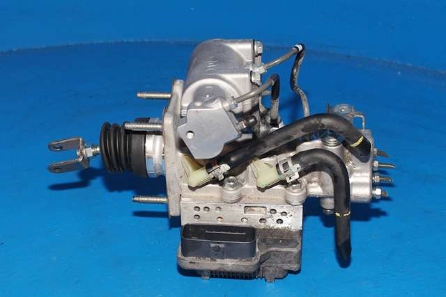 ABS sentral til Toyota Auris 2013-2015 (Type II, Fase 1) (TOYOTA|47270-47030|)