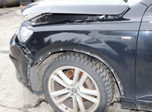 Skjerm venstre foran til Audi Q7, 2015-->> (Type II)  