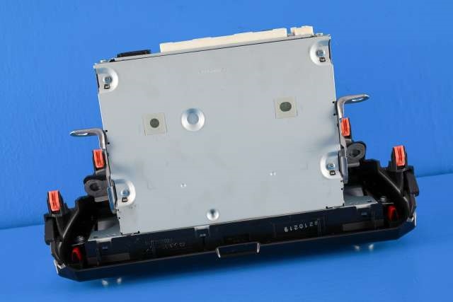 Bilstereo navigasjon til Toyota Corolla 2019-->>  (TOYOTA|86140-02730|)