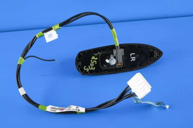Antenne navigasjon til Toyota RAV4 2019-->> (Type V) (TOYOTA|86101-42F90|)