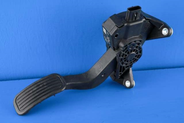 Pedal gass til Toyota Corolla, 2019-->>  (TOYOTA|78110-02210)