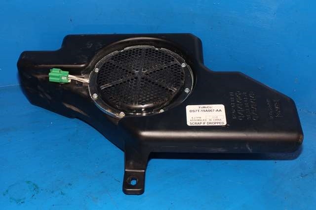 Bilstereo sub-woofer til Ford Mondeo, 2019-->> (Type V, Fase 2)  (FORD|DS7T-19A067-AA)