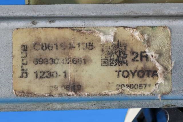 Ruteheis høyre bak til Toyota Corolla 2019-->> (TOYOTA|69830-02631|85701-02090|)
