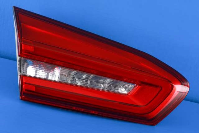Baklykt venstre indre til Ford Focus, 2018-->> (Type IV) (FORD|JX7B-13A603-DB)