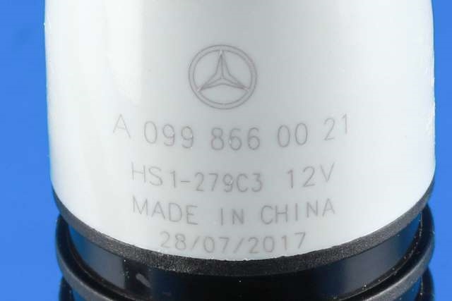 Spylerpumpe foran til Mercedes GLC 2015-2022 (X253) (X253) (MERCEDES|A 099 866 00 21|)